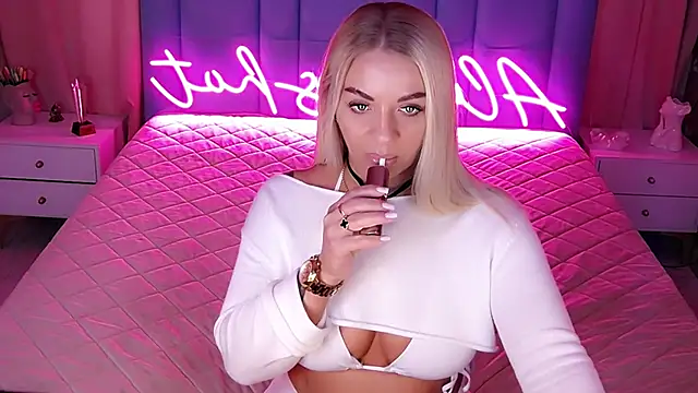 AllwaysHotJ online show from March 2026 01:47:01 AM