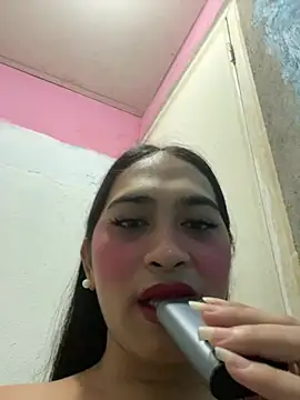 Snapshot of SandyMontero chatting on July 2026 10:39:01 AM SandyMontero online show from July 2026 10:39:01 AM