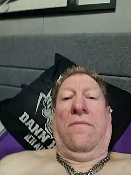 tomtom111111 online show from March 2026 10:54:02 AM