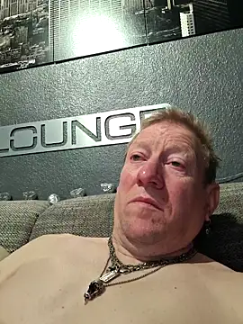 tomtom111111 online show from March 2026 09:40:01 PM