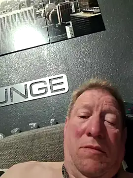 tomtom111111 online show from April 2026 09:42:01 PM