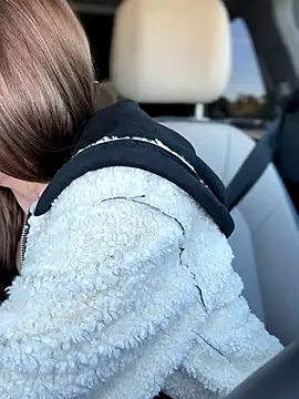 lunagirl13 online show from October 2025 06:43:01 PM