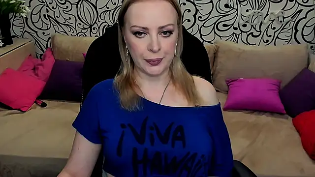 Hotdreamhere online show from May 2026 04:30:02 AM