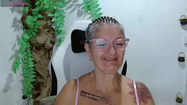 bety-cum2 online show from April 2026 11:13:01 AM