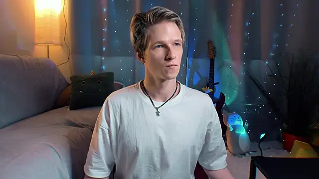 Breston Sweet online show from April 2026 04:43:01 AM