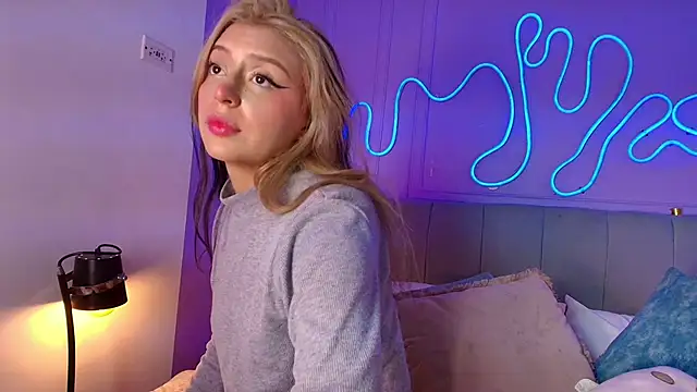 Sofly s online show from March 2026 11:43:02 AM