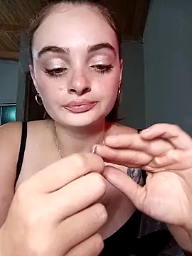 Emmacut online show from April 2026 04:48:01 PM