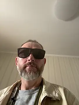 Snapshot of GHsveter chatting on June 2026 06:52:02 AM GHsveter online show from June 2026 06:52:02 AM