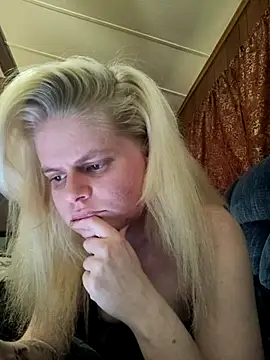 BadAssBitchMakayla online show from April 2026 12:47:01 PM