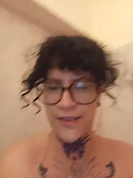 callmelouve online show from May 2026 11:59:01 AM