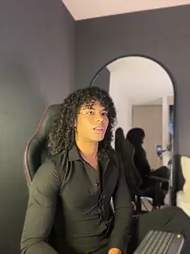 Lucas eevans online show from April 2026 12:33:01 PM