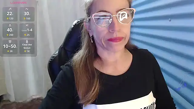 Snapshot of Chayla_Ruiz chatting on April 2026 07:33:02 PM Chayla Ruiz online show from April 2026 07:33:02 PM