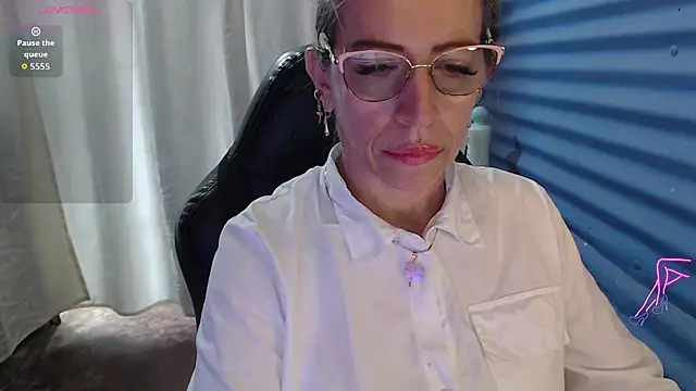 Snapshot of Chayla_Ruiz chatting on June 2026 03:47:02 PM Chayla Ruiz online show from June 2026 03:47:02 PM