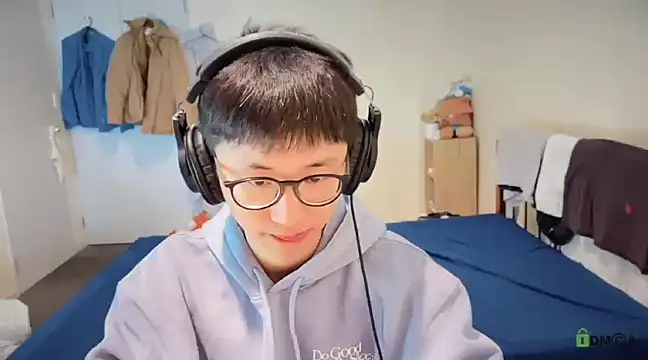 romeoisme   online show from December 2024 05:18:02 AM