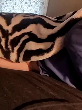 mustang69696 online show from December 2025 12:00:02 PM