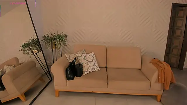 KateSunder online show from June 2026 12:29:01 PM