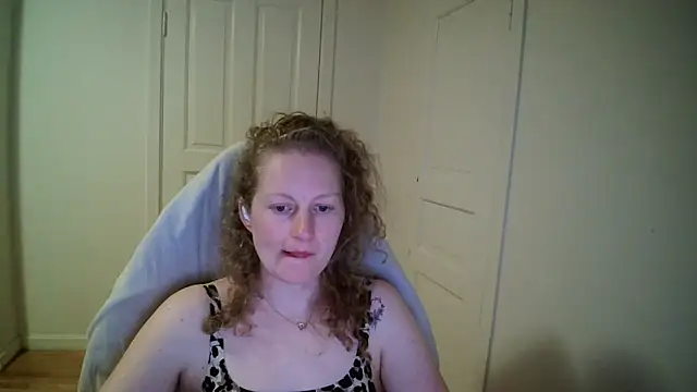 Girlnina-1995 online show from March 2026 07:14:01 PM