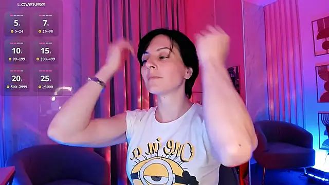 LorenDaze online show from May 2026 01:59:01 PM