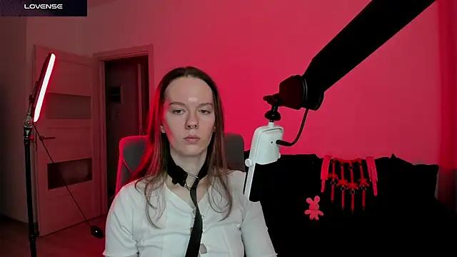 DivineBite online show from March 2026 03:53:01 PM