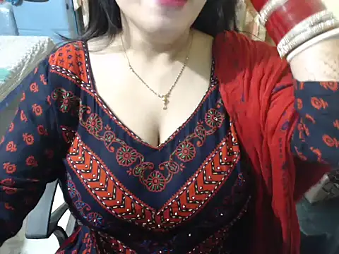 HOT CHILLY online show from March 2026 12:31:02 PM