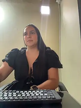 kendall 52 online show from March 2026 07:46:02 PM