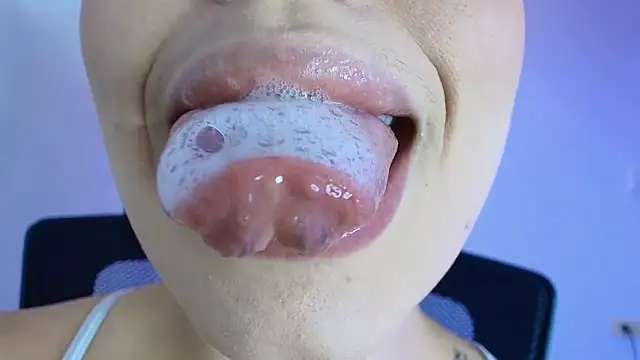 lisbet21x online show from February 2026 08:18:01 PM