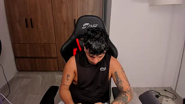 Jake simons online show from September 2025 02:28:02 AM