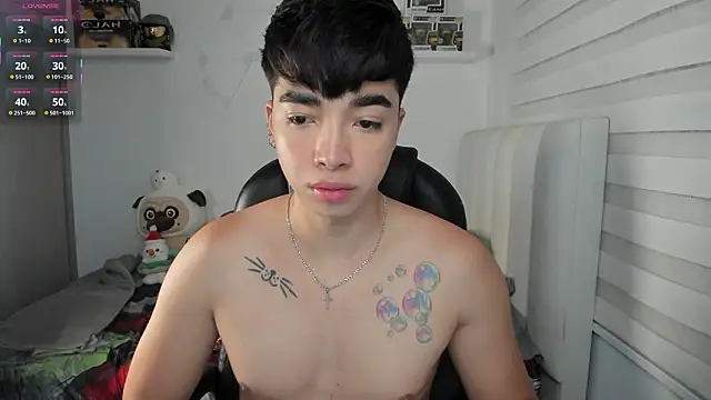 santy7v7 online show from March 2026 01:55:01 PM