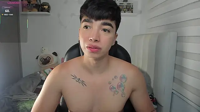 santy7v7 online show from April 2026 01:25:02 PM