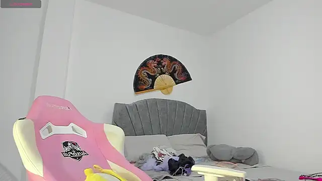 Snapshot of khaliope chatting on November 2025 03:12:01 PM khaliope online show from November 2025 03:12:01 PM