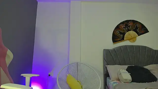 Snapshot of khaliope chatting on January 2026 07:49:02 PM khaliope online show from January 2026 07:49:02 PM