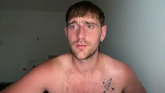 Snapshot of lukegunn chatting on May 2026 11:02:02 PM lukegunn online show from May 2026 11:02:02 PM