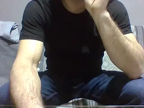 aroj95 online show from February 2026 06:01:02 PM