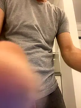 Emre-34 online show from November 2025 06:51:01 PM