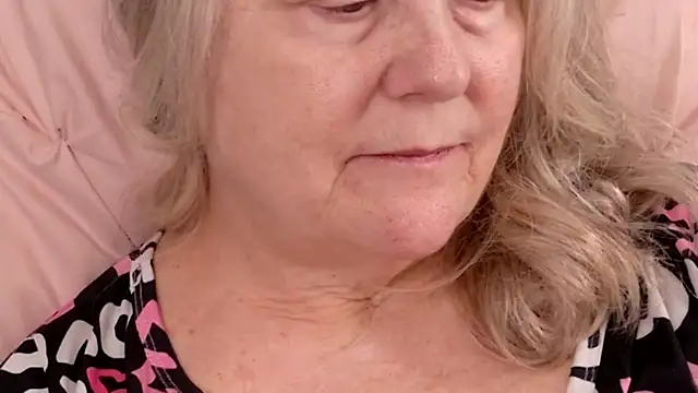 Kaitlyn Winters online show from February 2026 07:10:01 PM