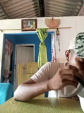 Snapshot of SmartNigga chatting on September 2025 06:30:02 PM SmartNigga online show from September 2025 06:30:02 PM