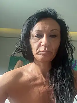 Snapshot of Luna-77 chatting on July 2026 03:13:02 AM Luna-77 online show from July 2026 03:13:02 AM