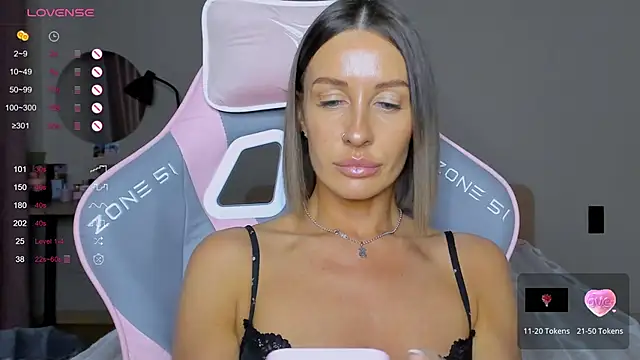 NejaSatin online show from April 2026 10:44:01 AM