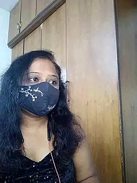 sexynayan23 online show from May 2026 05:13:01 AM