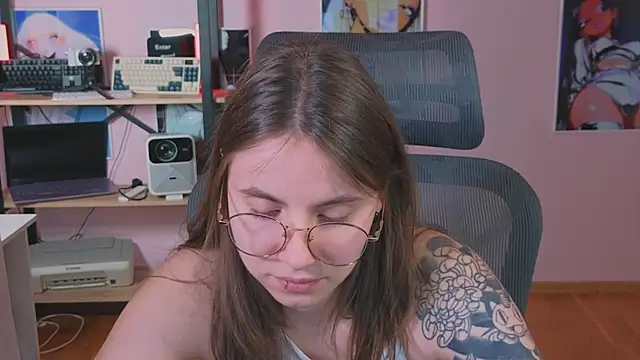  AnnaStark  online show from April 2026 08:20:01 PM