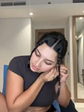 alexademie1 online show from April 2026 02:29:01 PM