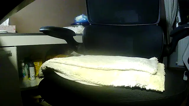 suedel65 online show from April 2026 02:42:02 AM