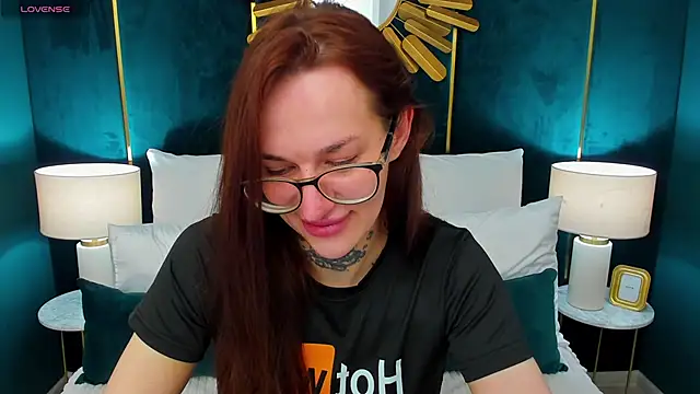 SarahLust online show from March 2026 06:19:01 AM