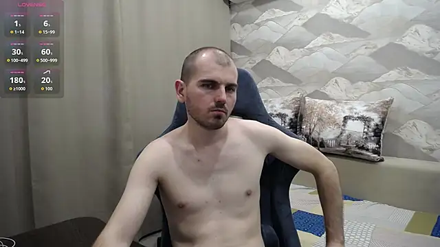 Snapshot of SerzhKorol1 chatting on June 2026 02:19:02 PM SerzhKorol1 online show from June 2026 02:19:02 PM