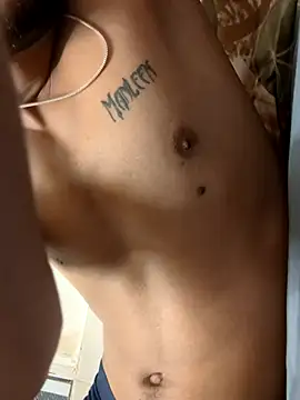 Snapshot of _IRRESISTIBLE_ chatting on January 2026 05:28:02 PM IRRESISTIBLE online show from January 2026 05:28:02 PM