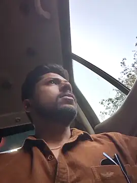 Snapshot of _IRRESISTIBLE_ chatting on March 2026 01:44:02 AM IRRESISTIBLE online show from March 2026 01:44:02 AM