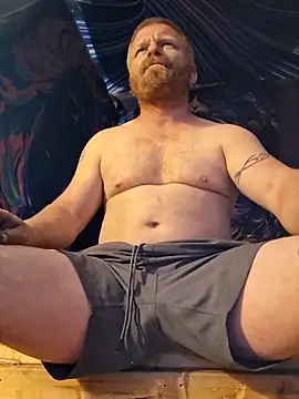 cockycummer online show from April 2026 07:00:02 AM