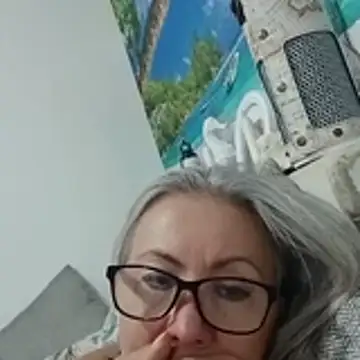 EvaRobinson online show from July 2026 05:11:02 AM