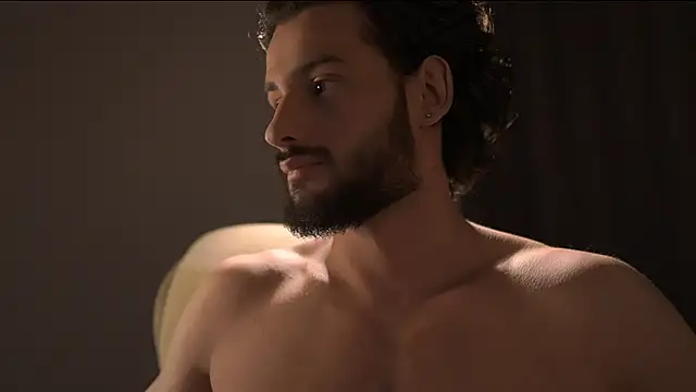 Keen   Luckystrike online show from April 2026 06:13:05 AM