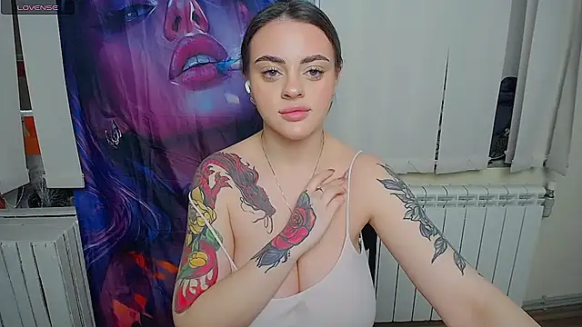 Lilia Moon online show from March 2026 10:54:02 AM